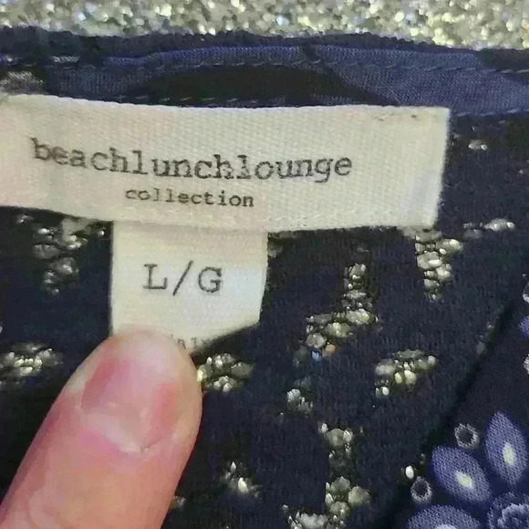 Women's light weight paisley long sleeve top - Picture 2 of 6